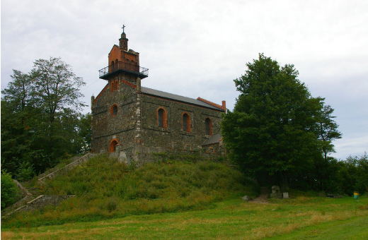 Kościół na Górze Ślęży (źródło flickr.com)