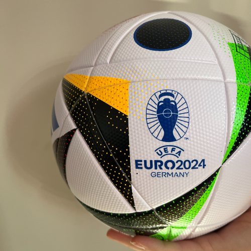 Piłka nożna adidas Euro24 Fussballliebe w pudełki replika tekstura